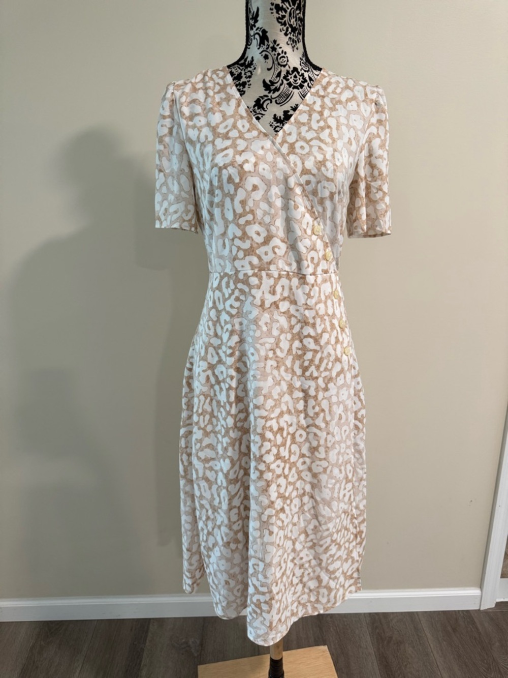 Ann Taylor Leopard Print Midi Dress​